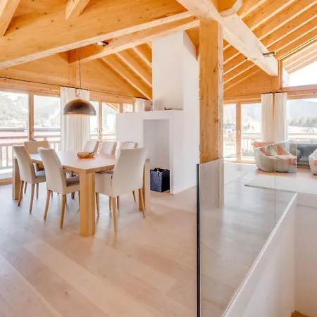 Luxus Bergblick - Zentral In Seefeld- Tirol By Interhome Apartman