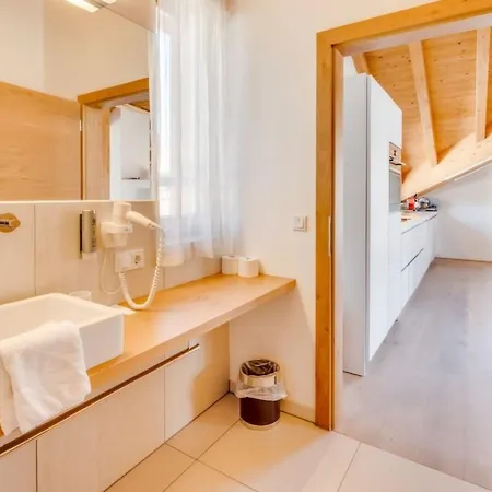 Apartman Luxus Bergblick - Zentral In Seefeld- Tirol By Interhome
